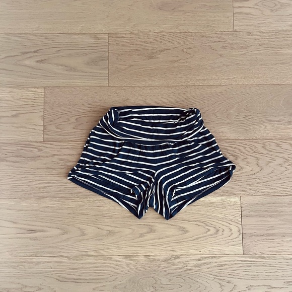 Maternity Rollover-Waist Ultra-Soft Sunday Sleep Shorts -- 3.75-inch inseam - Picture 7 of 11